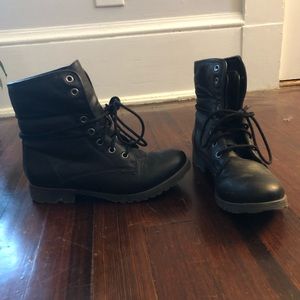 Ankle motorcycle boots